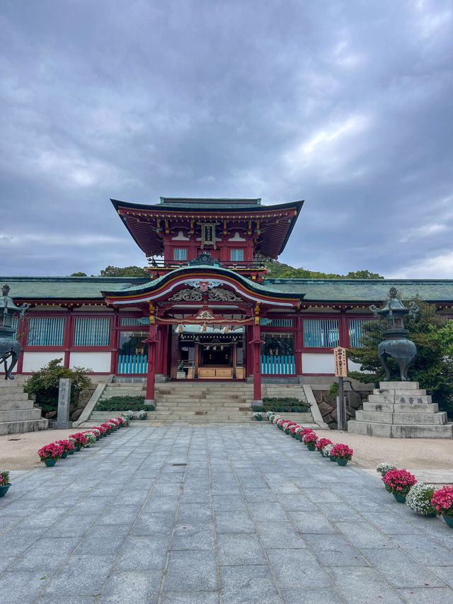 【花に囲まれて学問祈願】防府天満宮　山口