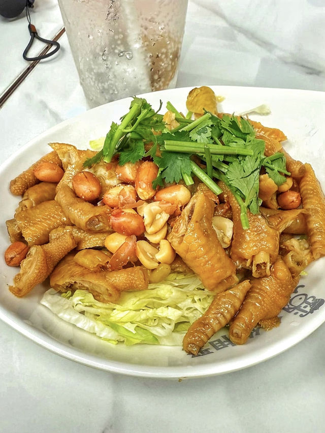 大盤生魚片酸菜魚👍 勁多配料