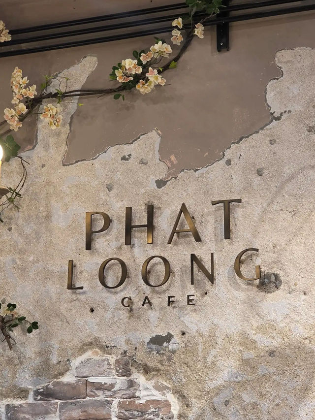 PhatLoong Cafe (พัท-ลุง คาเฟ่)