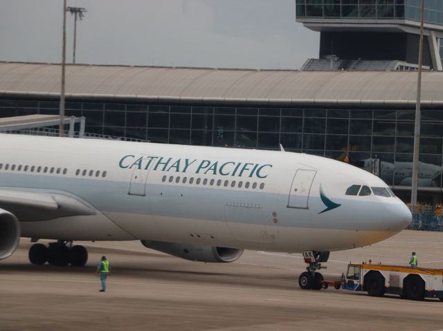 Cathay Pacific เป็น
