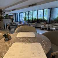 Four Seasons Hotel Singapore