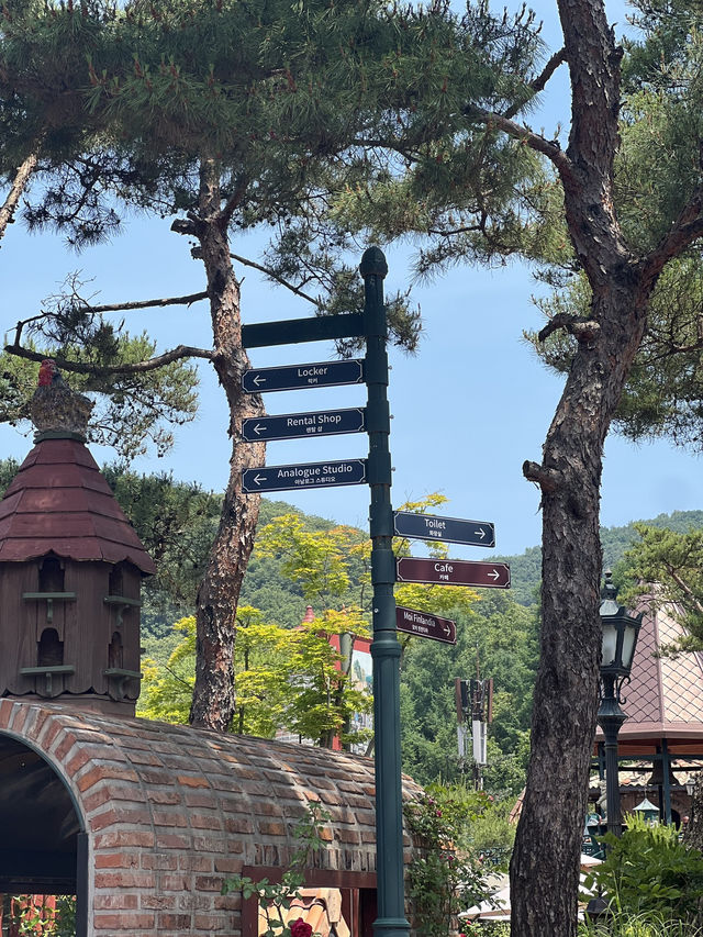 🎡 “꿈같은 테마파크, 두 사람만의 세상 – 여수 루덴시아 테마파크 야외 데이트”