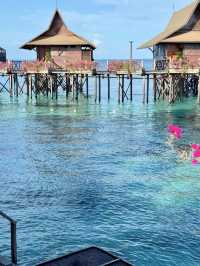 Sea gypsies & clear waters 