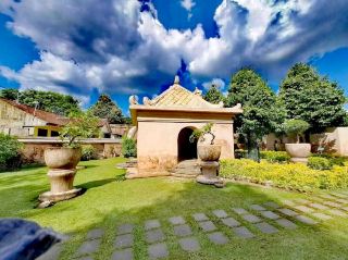 Visit Taman Sari Water Castle in Yogyakarta during the Dragon Boat Festival