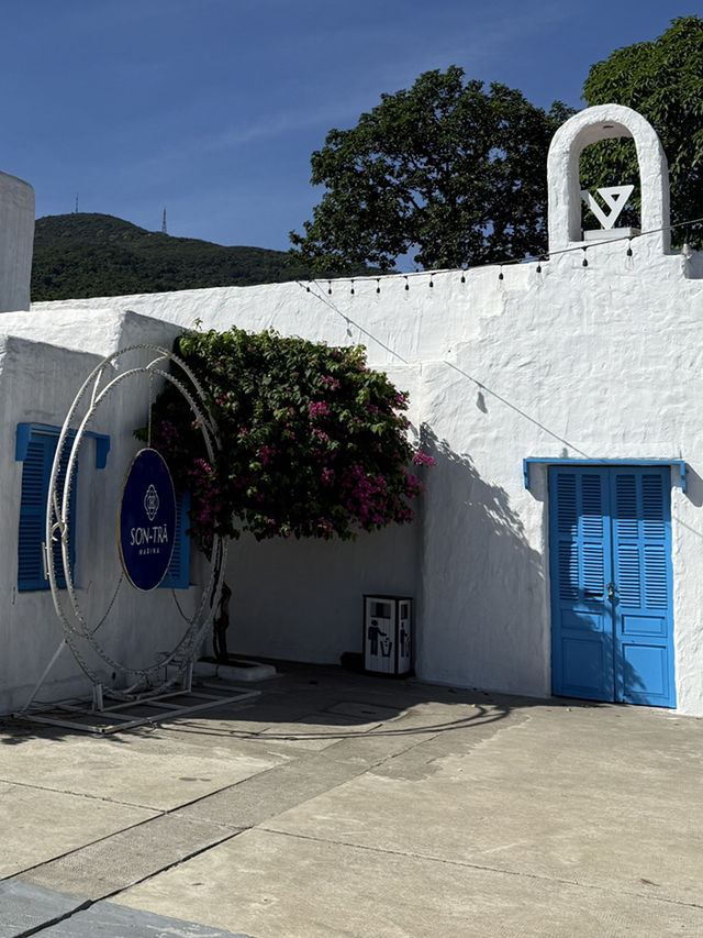 Son Tra Marina​ Café