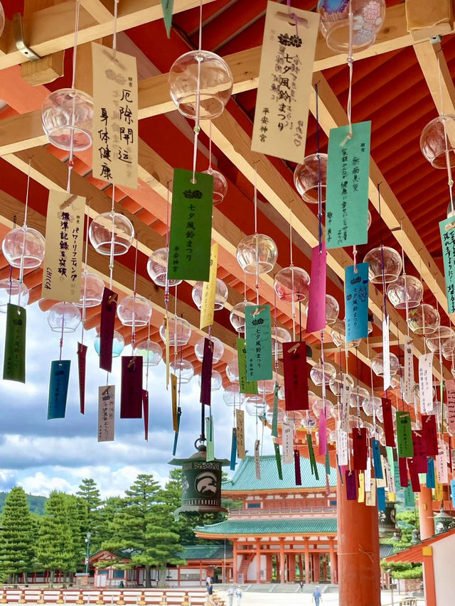 Kyoto Slow Stroll — Feel the Breeze and Culture of the Ancient Capital 🌿⛩️