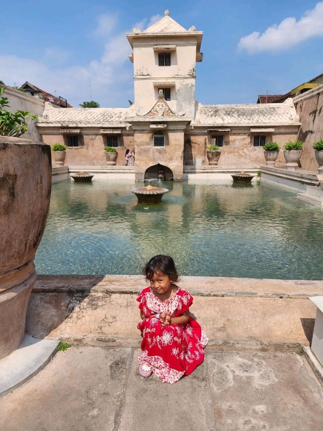 Exploring Yogyakarta City: From Malioboro to Taman Sari and Bantul’s Natural Beauty