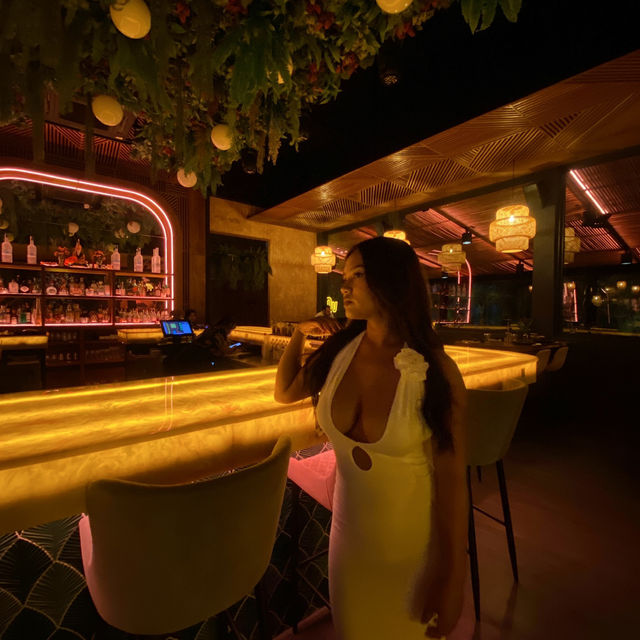 Groov Gastrobar