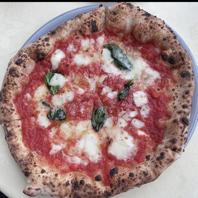 【東京/六本木🇯🇵】薪窯焼きたてピッツァ🍕ナプレ
