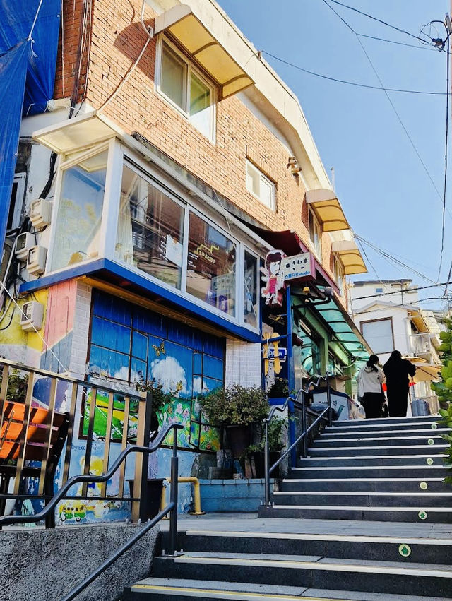 Magical place and stunning art in Ihwa-dong Mural Village