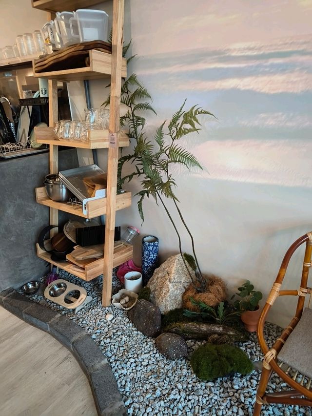 Budget-Friendly Coffee & Calm in Hong Kong