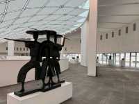 Where Lingnan Brushstrokes Dance with Modern Light