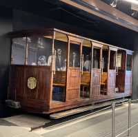 Hong Kong city walk features both old and new sights