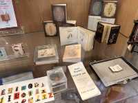 【Museum of Miniature Books／ミニチュア本博物館｜バクー旧市街の“掌サイズ世界一周”】