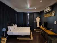 Blue Room: Naptel Changmoi 