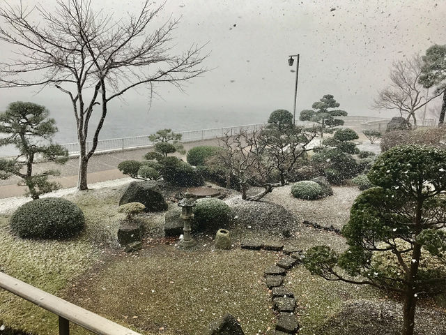 🌨️ Tatami Comfort & Snowy Charm – A Cozy Stay at Toya Kohantei Hotel