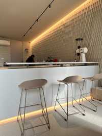 hide cafe 