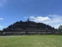 【インドネシア】ボロブドゥール寺院で歴史に思いを馳せる旅