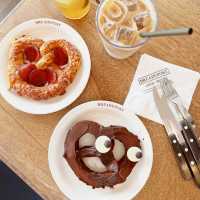 Bready Post Cafe