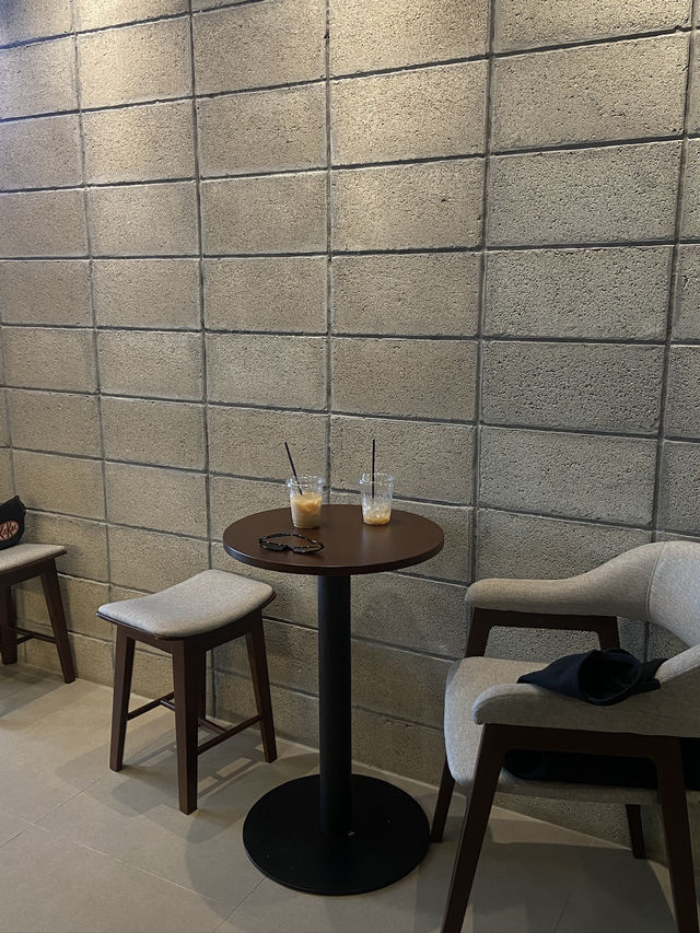 Sixory Coffee คาเฟ่ ย่านเมืองเก่าภูเก็ต