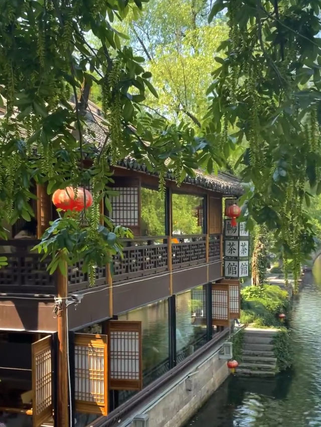 Solo Citywalk in Shaoxing — A One-Day Itinerary Through the Soul of Jiangnan