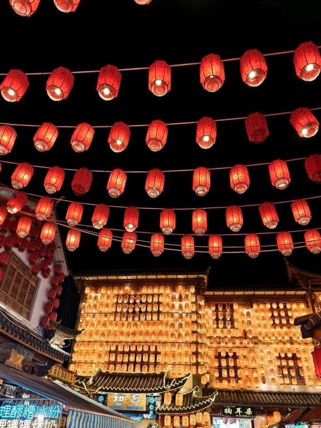 DALI OLD TOWN · YUNNAN’S LAKESIDE TIME CAPSULE