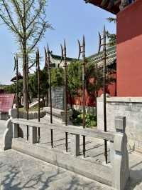 Through the Gate of Authority – Stepping into Kaifeng’s Ancient Core