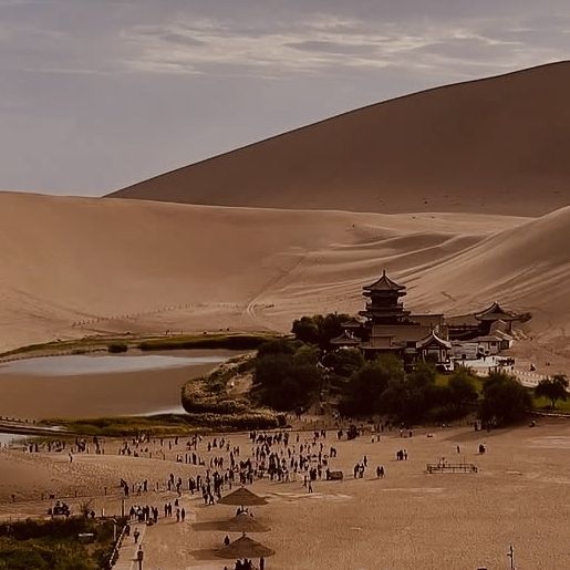 🏜️ Mingsha Mountain & Crescent Spring: Dunhuang’s Desert Mirage – A Complete Guide 🏜️ Mingsha Mountain & Crescent Spring: Dunhuang’s Desert Mirage – A Complete Guide