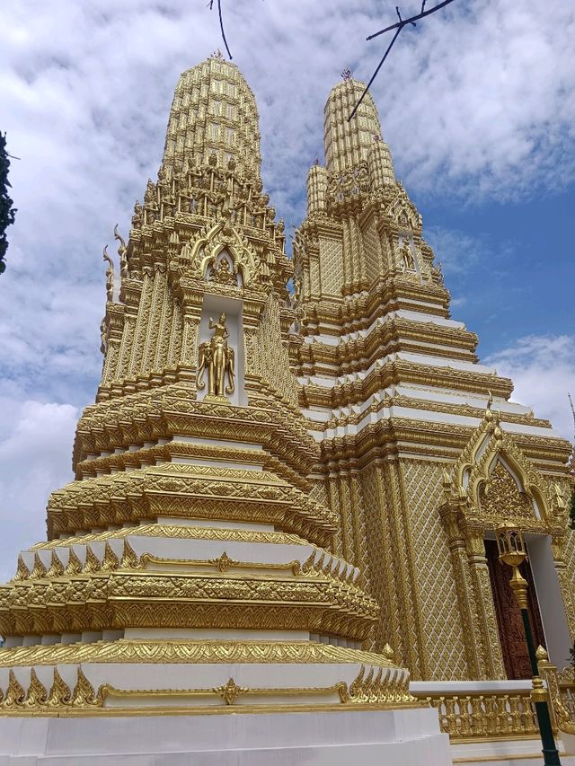 วัดบางไผ่ อารามหลวงสวยๆในนนทบุรี วัดบางไผ่ อารามหลวงสวยๆในนนทบุรี