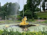 Exploring the Grandeur of Petrodvorets in Saint Petersburg
