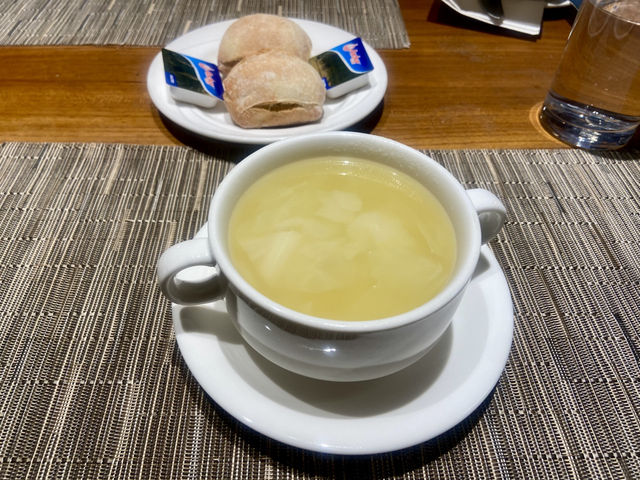 五餅二魚之甜蜜初體驗💕✨ Mall Cafe🍴🍮🥘