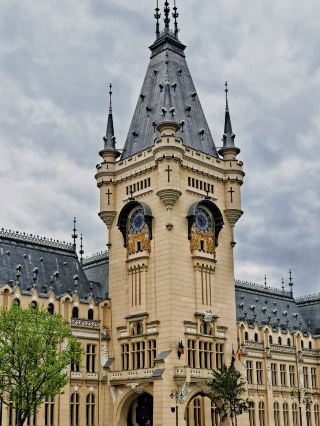 Solo Charm in Iași: Romania’s Historic Haven