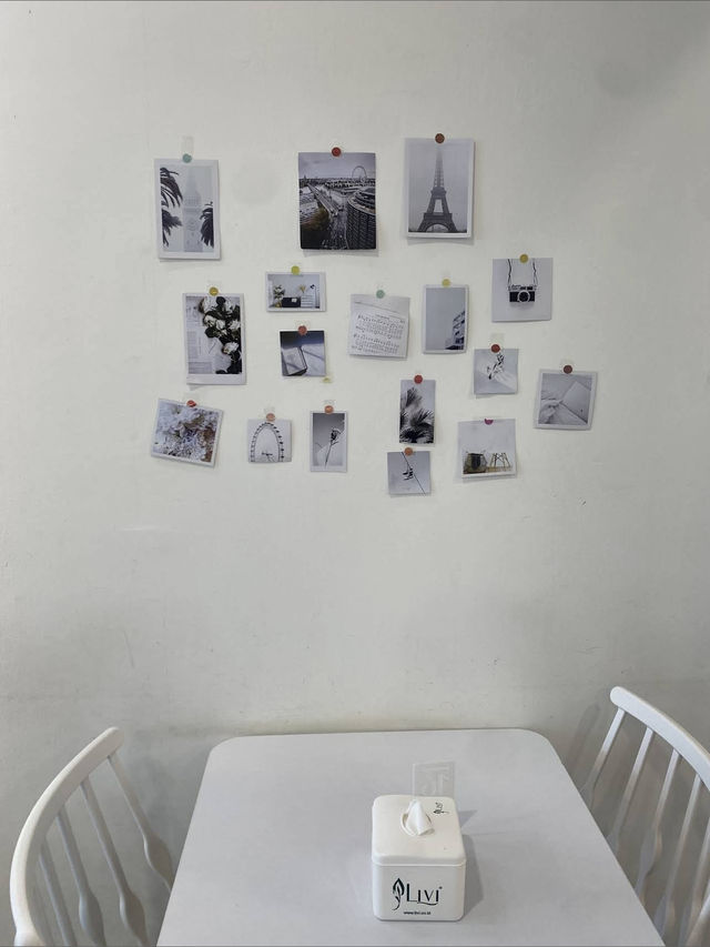 Mittsu Café & Dessert, Whimsical Treats and Family-Friendly Vibes in Batam