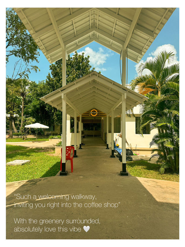 📍Tube Coffee + Khmer-Soviet Friendship Hospital  📍Tube Coffee + Khmer-Soviet Friendship Hospital