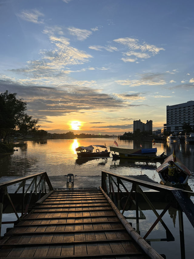 Sarawak in Every Shade: Golden Skies, Ancient Roots, Living Nature