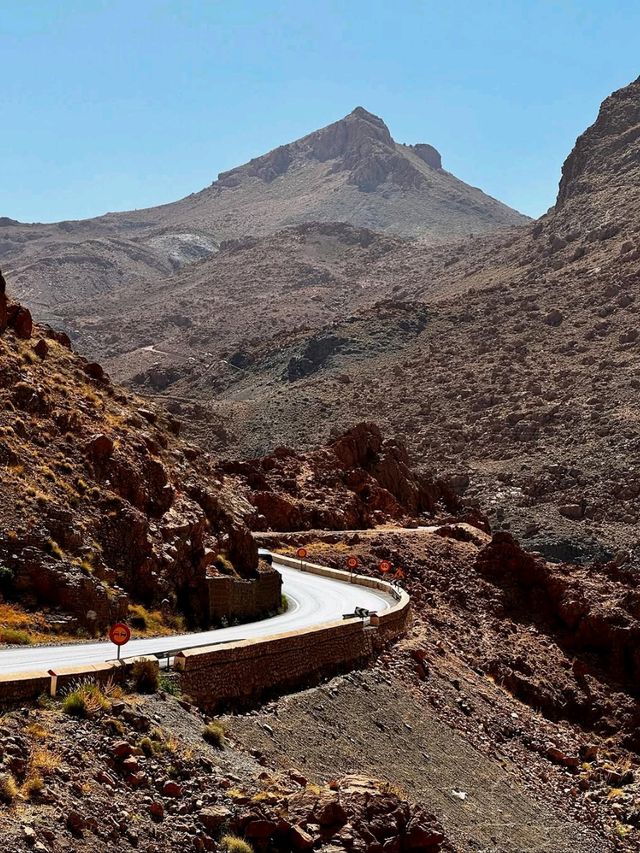 Exploring the Scenic Mid Atlas Mountains Exploring the Scenic Mid Atlas Mountains