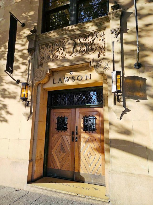 dining institution that blends old-school elegance with contemporary flair