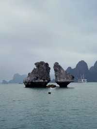 My first cruise at Halong Bay! 🛳️