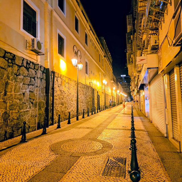 The Nocturnal Tides of Sanmalo