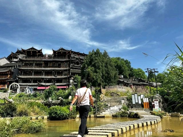 ฟูหรงเจิ้น (Furong Zhen)