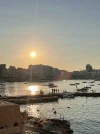 🏖️ 도시 속 오아시스, 발루타 베이 비치 🌊