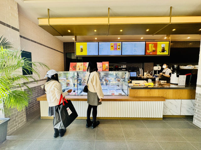 The Lighthouse of Lattes: Café Heaven ☕️