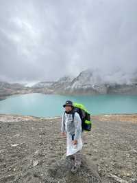 아라콜 패스에서 만세를 외치다