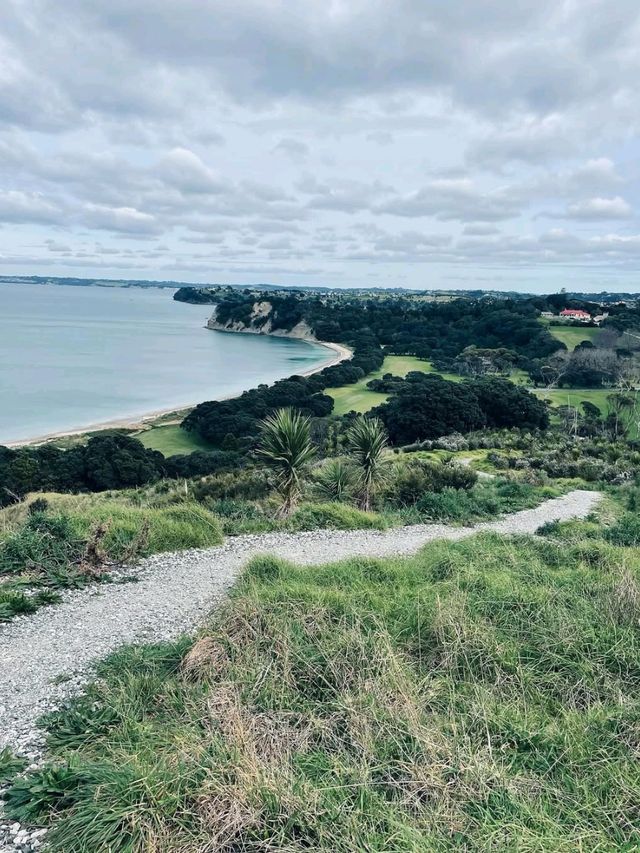 A Scenic Coastal Haven with Calm Waters and Open Horizons A Scenic Coastal Haven with Calm Waters and Open Horizons