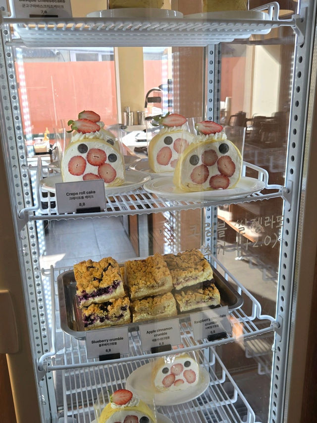 ๐๐ป๐ค๊ฒฝ์ฃผ ํฉ๋ฆฌ๋จ๊ธธ ์นดํ, ํ์คํ์ปคํผ. ๐๐ป๐ค๊ฒฝ์ฃผ ํฉ๋ฆฌ๋จ๊ธธ ์นดํ, ํ์คํ์ปคํผ.