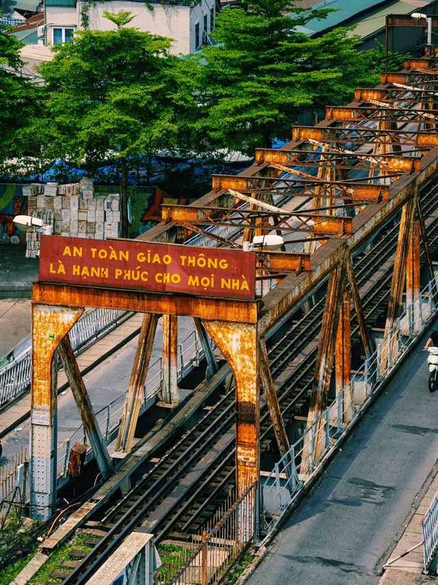 越南🇻🇳龍邊橋 越南🇻🇳龍邊橋