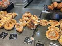 🇯🇵 일본 감성 카페 R Baker  갓 구운 빵 향으로 시작하는 여행의 아침