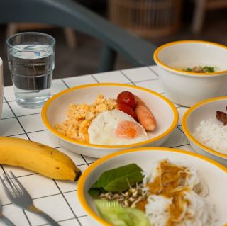 끄라비 시내 중심 숙소, 유명 맛집 및 카페 접근성 최고!