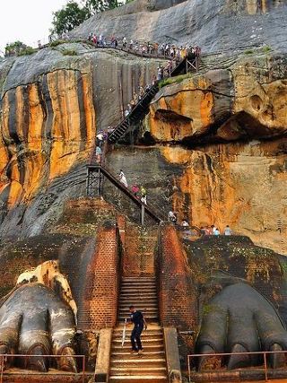 Climbing the Ancient Sky Palace: A Backpacker’s Guide to Sigiriya