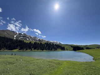 A Heavenly Escape: Healing the Soul at Tangbula’s Fairy Lake